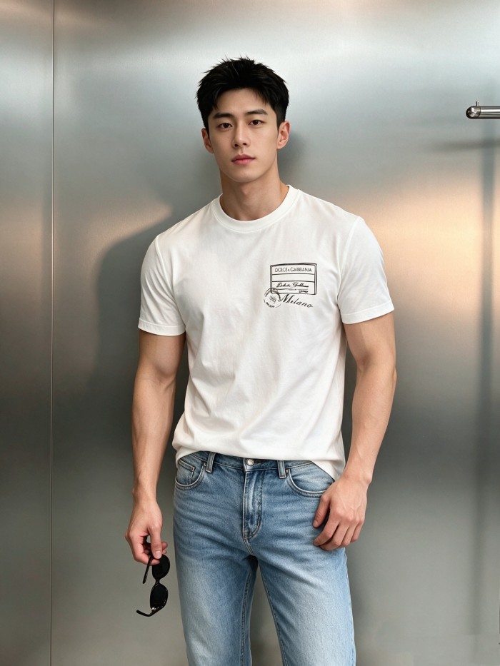 一目惚れ♪ ドルチェ＆ガッバーナ 激安偽物 の2026SS 半袖Tシャツ
