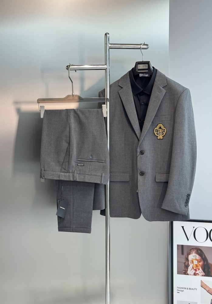 追跡付 ドルチェ＆ガッバーナ 偽物通販 の2026SS 刺繍スーツ