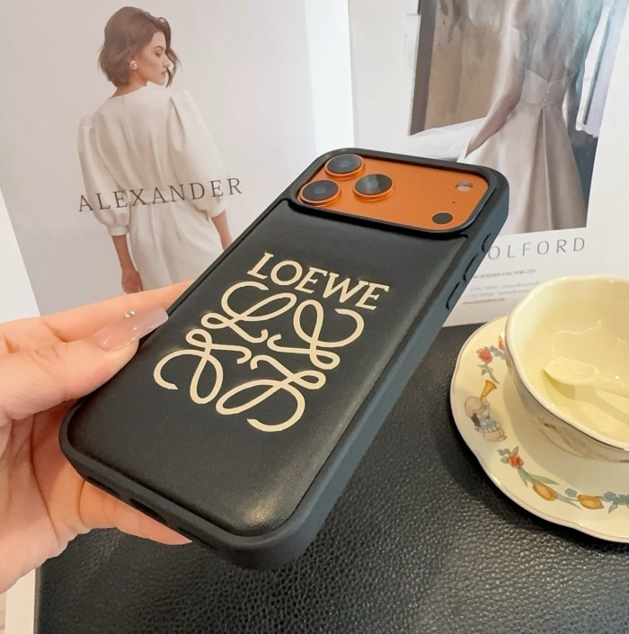 【限定】 ロエベ n級品 の2026SS携帯ケース金メッキケース