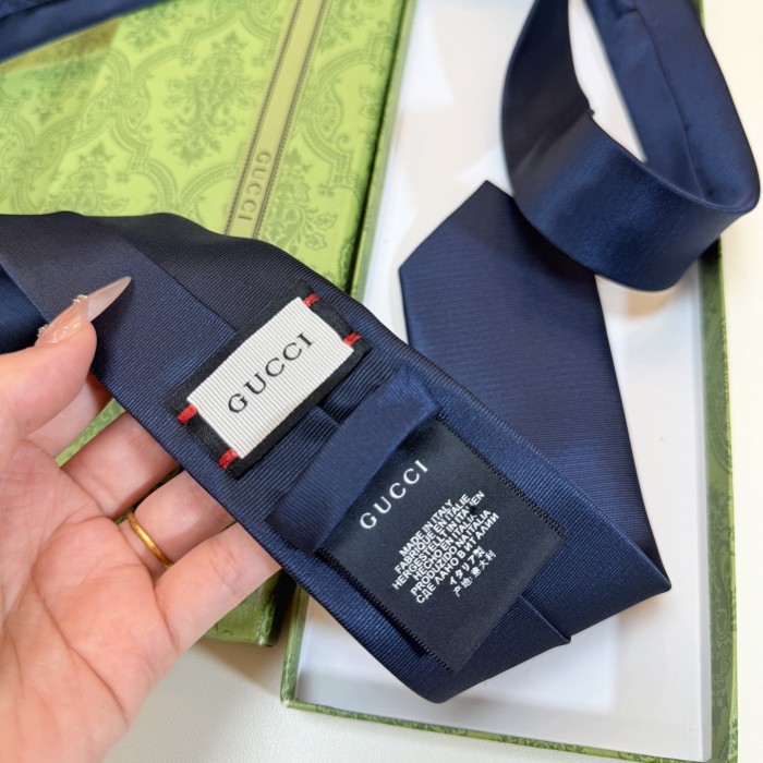 追跡付 Gucciグッチ スーパーコピー 馬首掛け メンズ ネクタイ