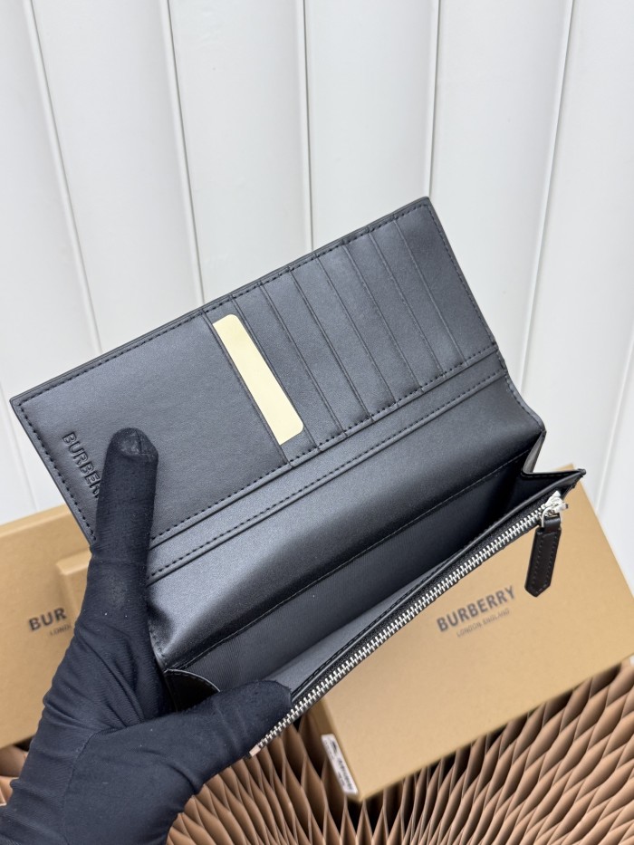 日本未入荷 バーバリー コピーおすすめ 2026SS 長財布