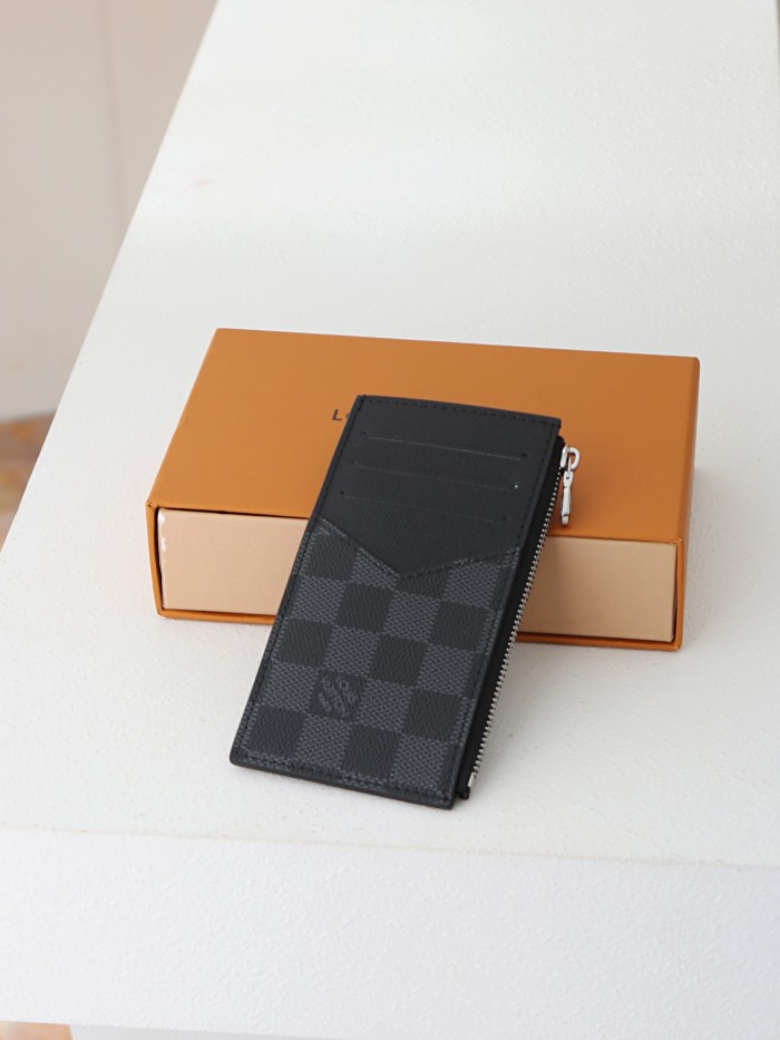 超奇跡の入荷☆ ルイヴィトン 偽物通販 2026SS 短財布