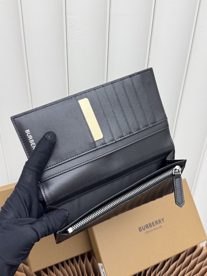大人気 バーバリー スーパーコピー 2026SS 長財布