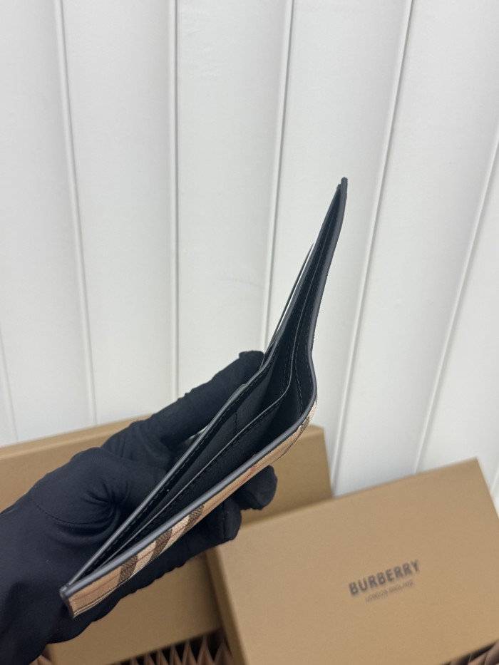 超奇跡の入荷☆ バーバリー スーパーコピー 2026SS 短財布
