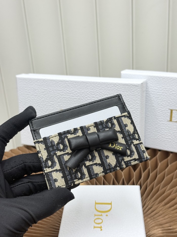 使い勝手良しディオール n級品 2026SS 短財布