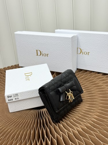 追跡付 ディオール コピー 2026SS 短財布