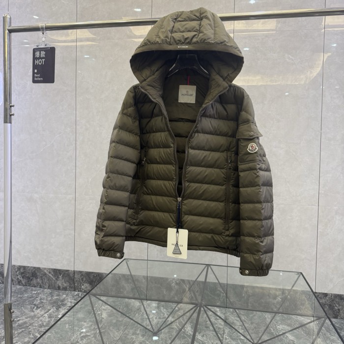 日本未入荷 モンクレール コピーおすすめ の2026SS 秋冬薄手スペアリブダウンジャケット