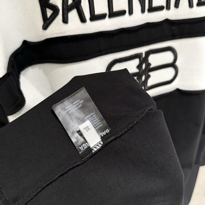 入手困難 バレンシアガ 激安通販 2026SS刺繍長袖Tシャツ