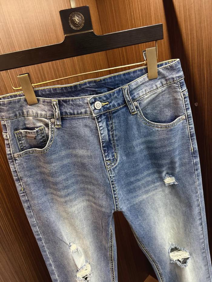 日本未入荷 ヴェルサーチ コピー 2026SS メンズ ジーンズ