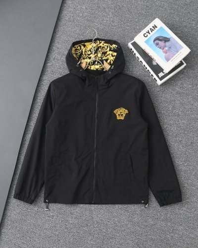日本未入荷 ヴェルサーチ スーパーコピー 2026SS刺繍連帽ジャケットコート