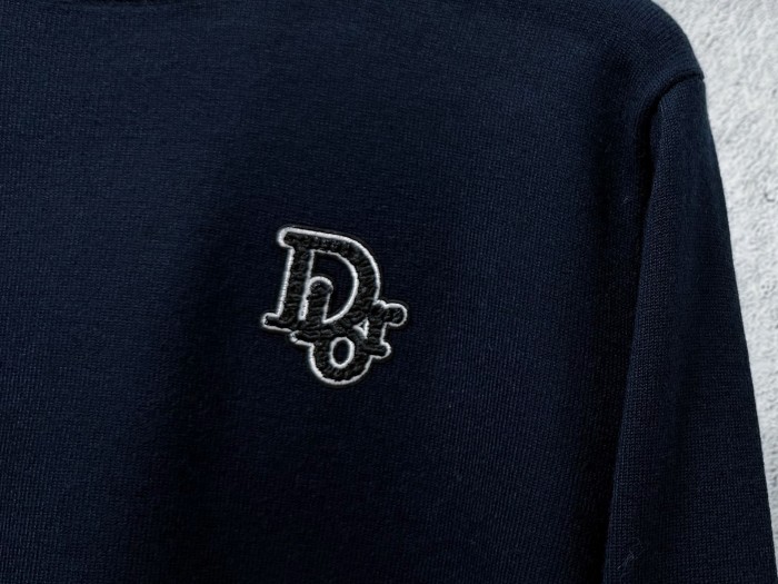 超奇跡の入荷☆ ディオール 激安偽物 の2026SS 刺繍ラウンドネックニット