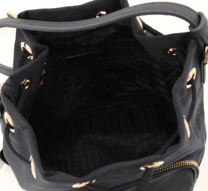 使い勝手良し プラダ n級品 2026SS レディース ショルダーバック