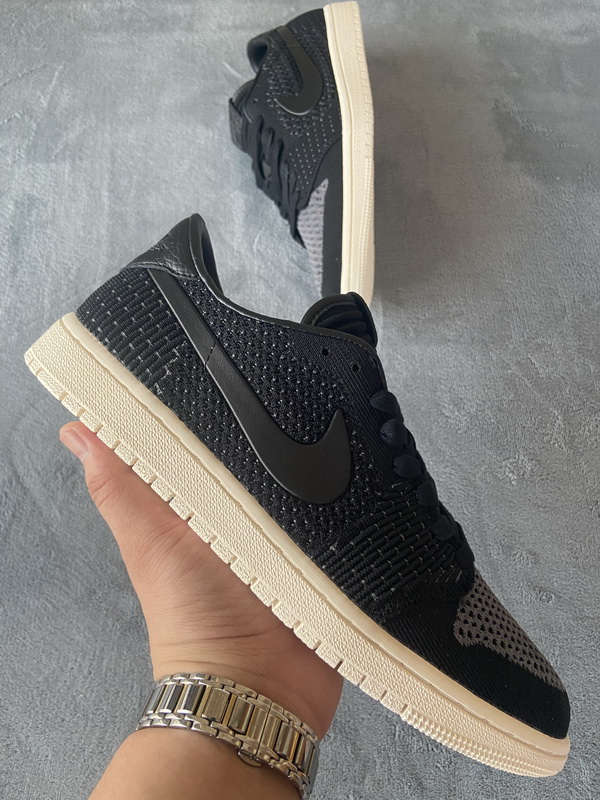 jordan 1 low flyknit black