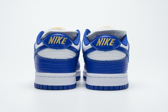 OG Nike SB Dunk Low Supreme Stars Hyper Royal (2021) DH3228-100