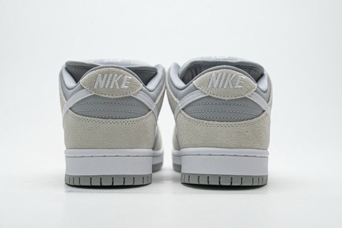 OG Nike SB Dunk Low Summit White Wolf Grey AR0778-110