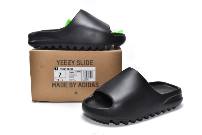 OG adidas Yeezy Slide Black FX0495