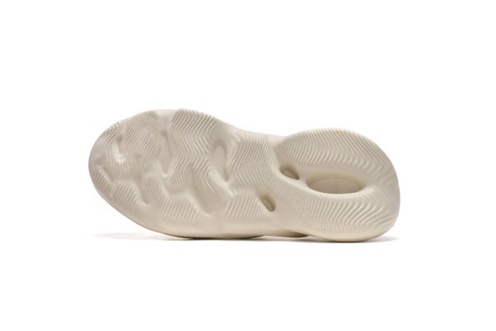 OG adidas Yeezy Foam Runner Sand FY4567