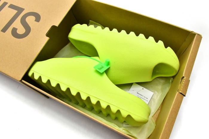OG adidas Yeezy Slide Glow Green HQ6447