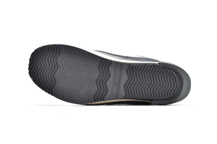 OG Sacai x Nike Zoom Cortez White Grey DQ0581-001