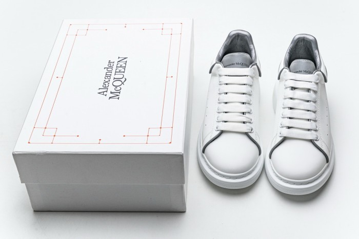 LJR Alexander McQueen Sneaker White Grey 553770 9076