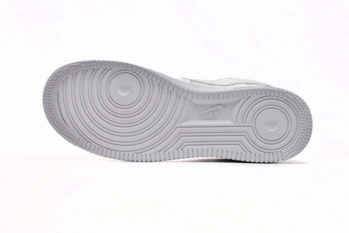 OG Louis Vuitton x Nike Air Force 1 Triple White LK0221