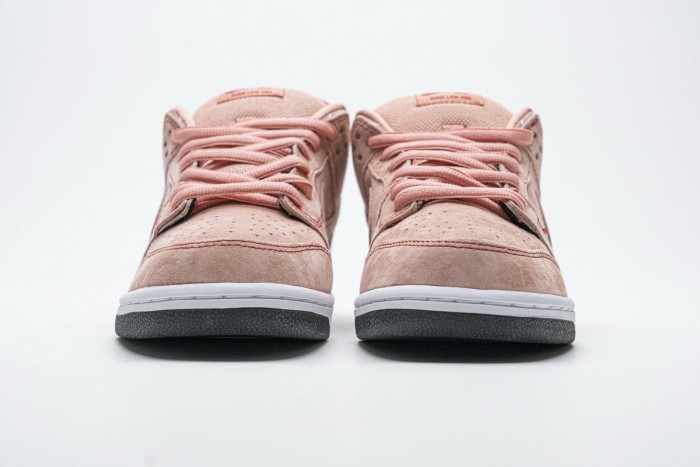 LJR Nike SB Dunk Low Pink Pig CV1655-600