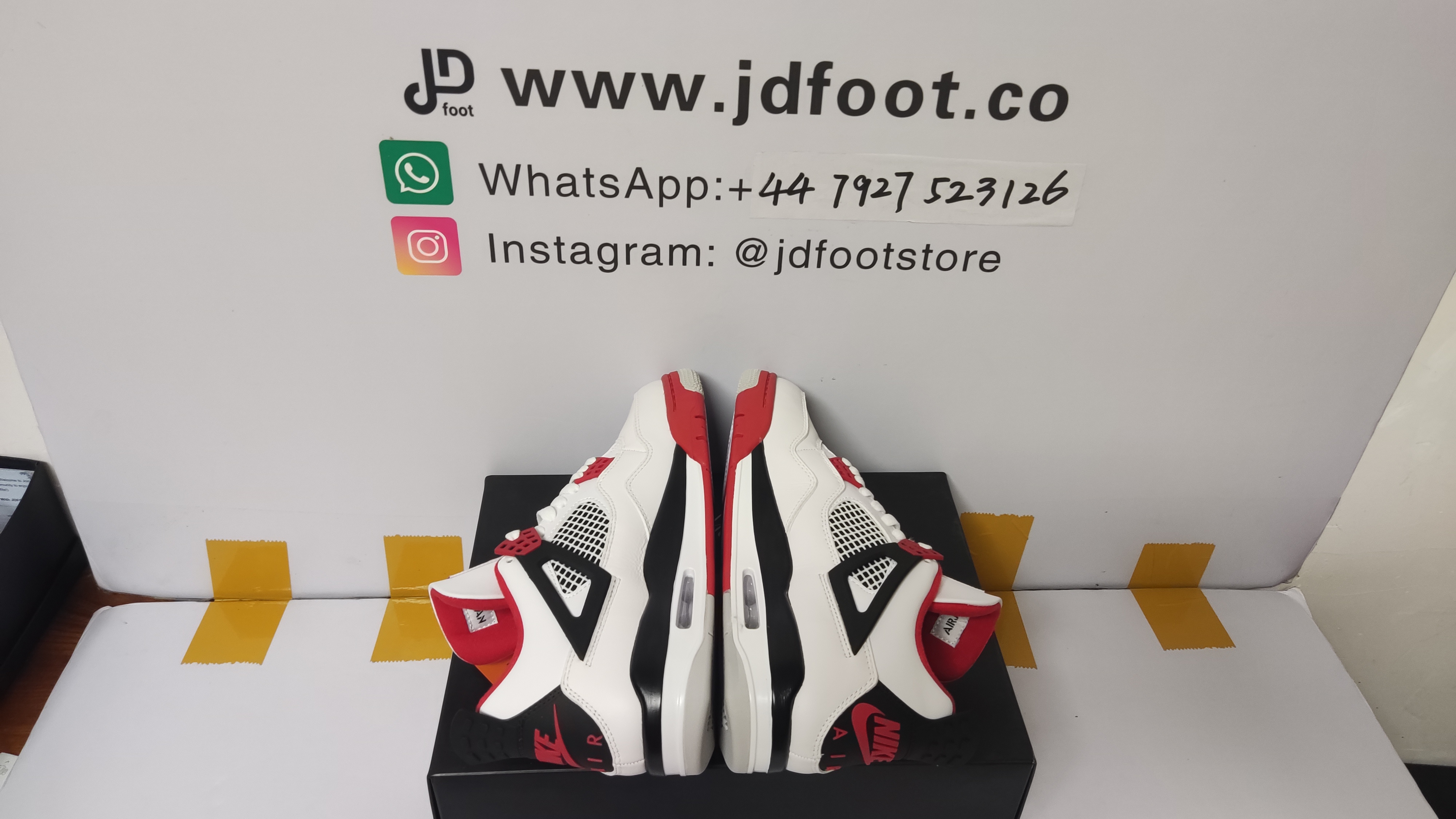 Replica Jordan 4