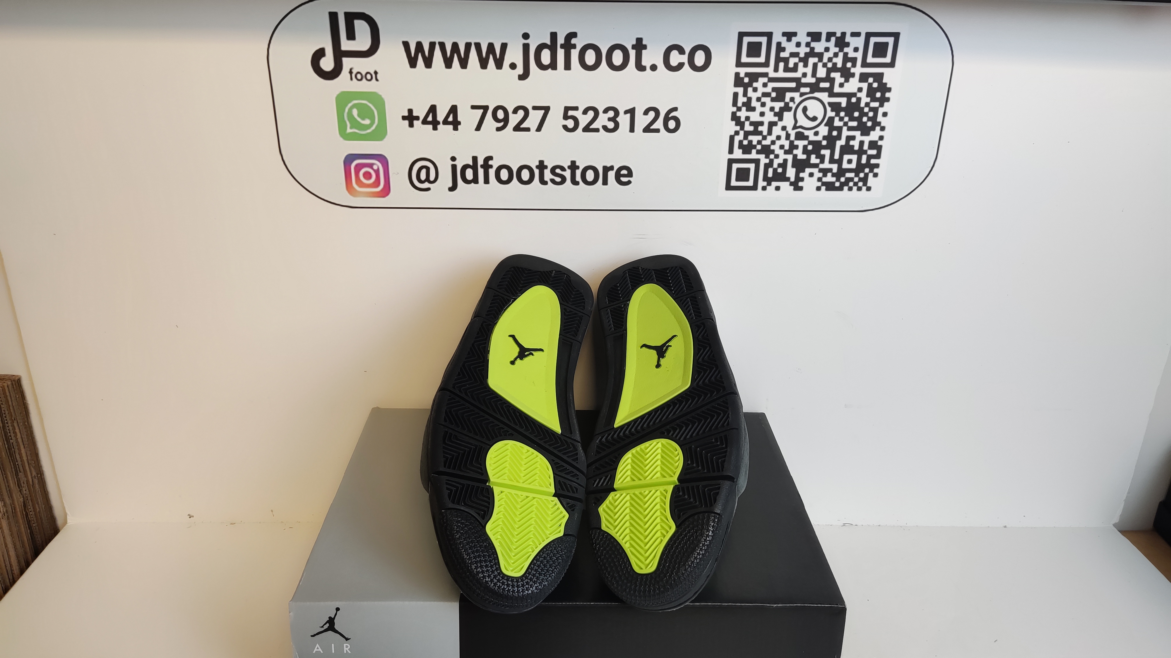 QC Picture Replica Jordan 4 Retro SE Neon From Jdfoot
