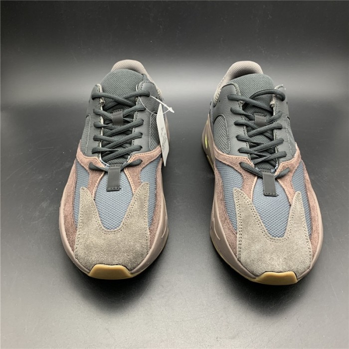 YEEZY BOOST 700 MAUVE