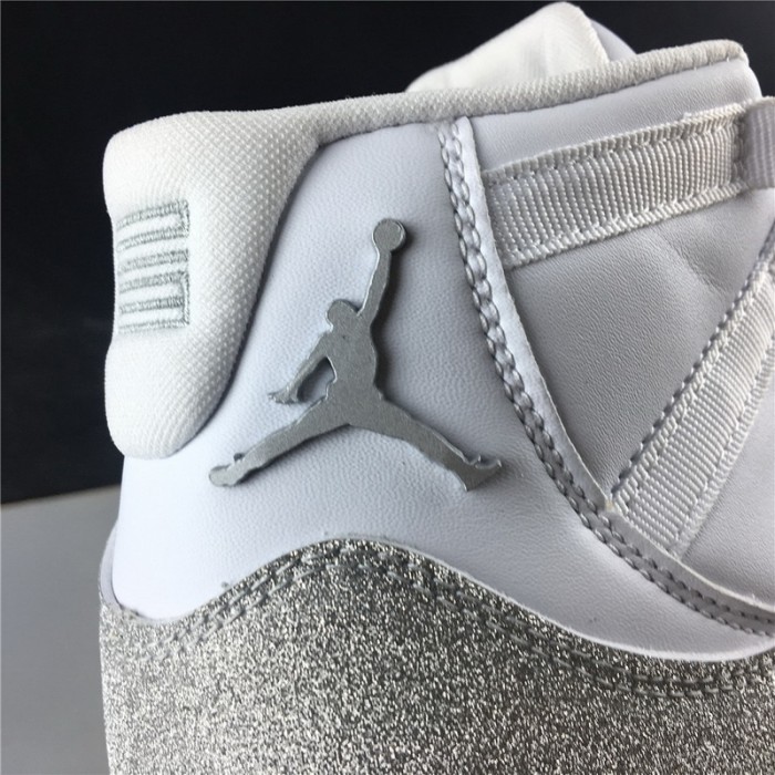 JORDAN 11 RETRO WHITE METALLIC SILVER (W)