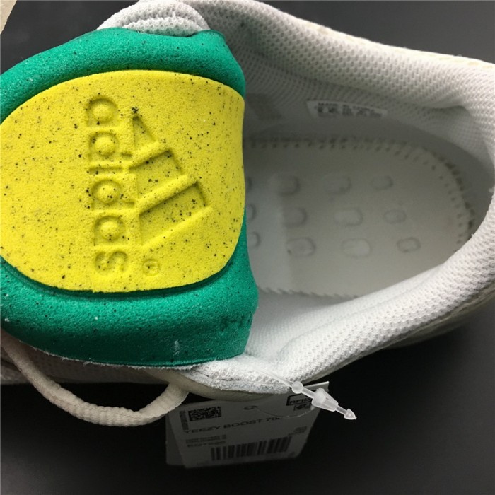 YEEZY BOOST 700 ANALOG