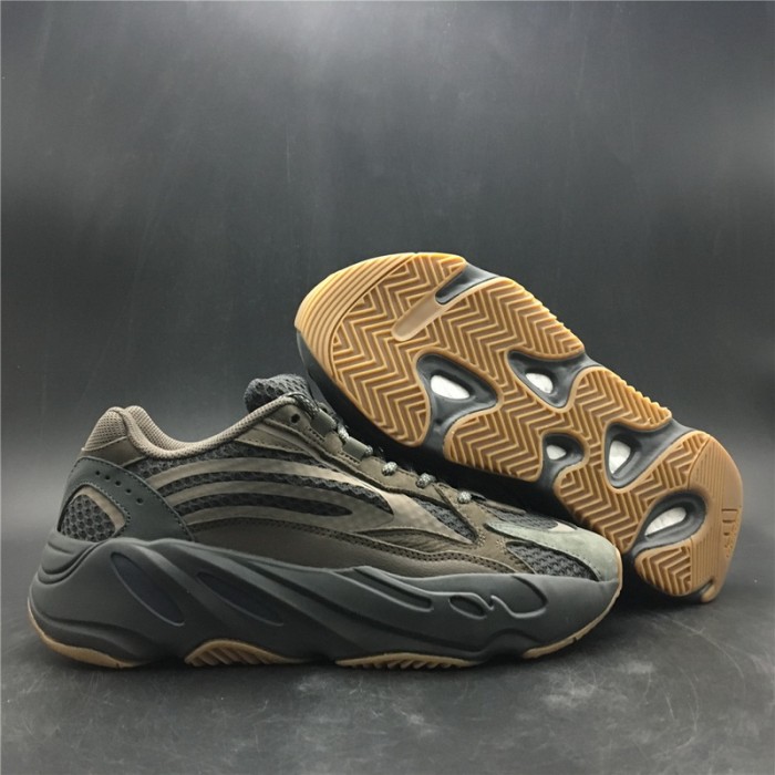 YEEZY BOOST 700 V2 GEODE