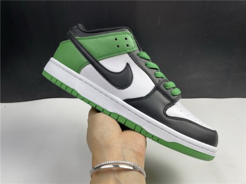 NIKE SB DUNK LOW CLASSIC GREEN