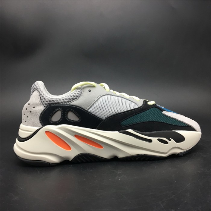 YEEZY BOOST 700 WAVE RUNNER SOLID GREY