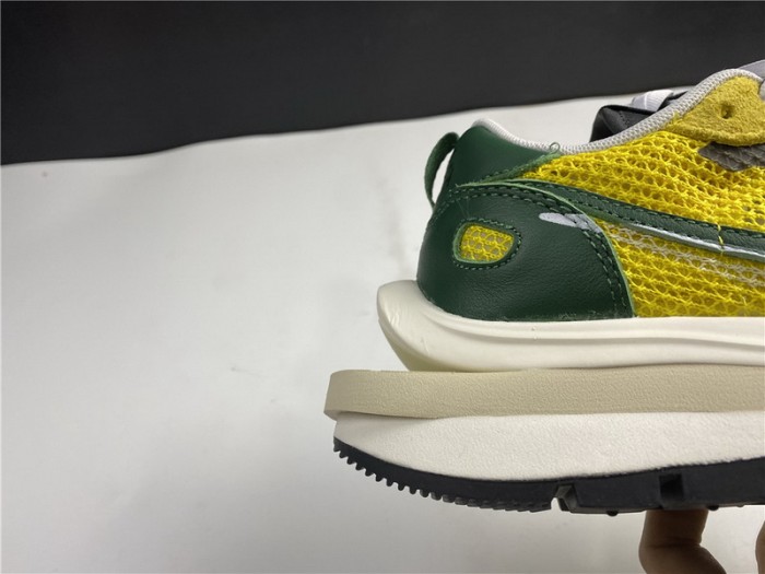 WAFFLENIKE VAPORWAFFLE SACAI TOUR YELLOW STADIUM GREEN