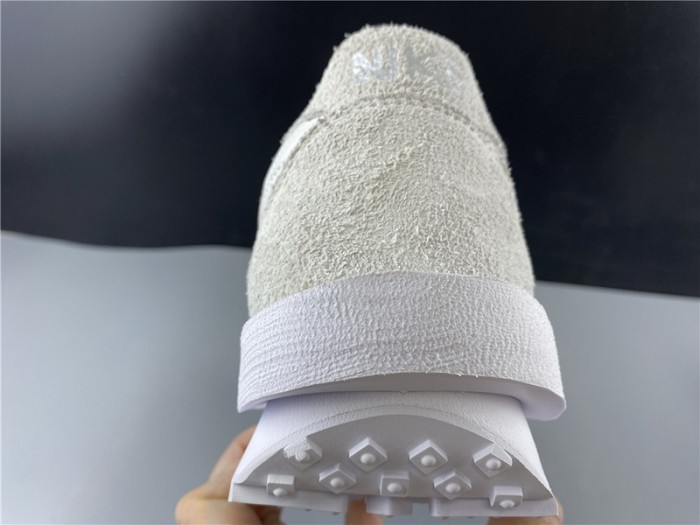 NIKE LD WAFFLE SACAI WHITE NYLON