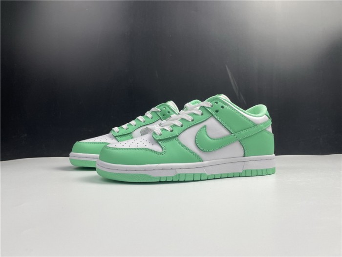 NIKE DUNK LOW KITH KNICKS AWAY