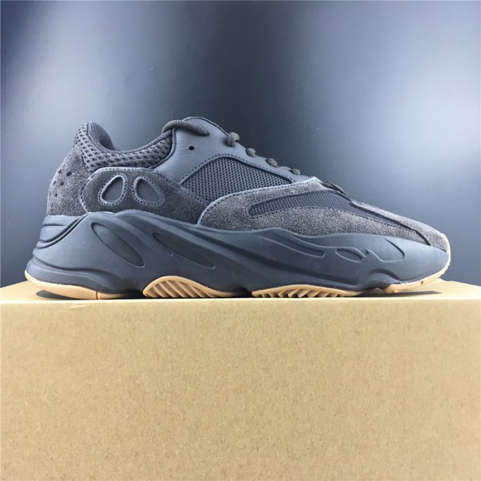 YEEZY BOOST 700 UTILITY BLACK
