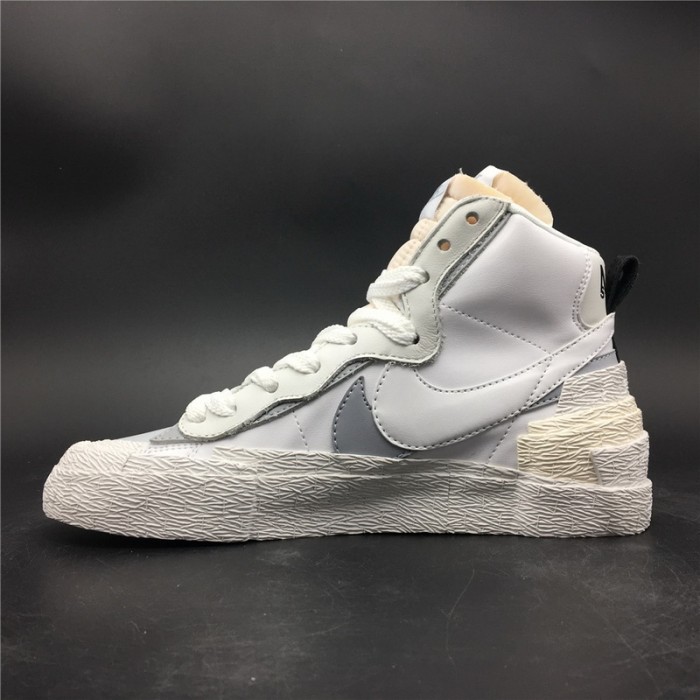 NIKE BLAZER MID SACAI WHITE GREY