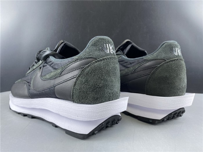 NIKE LD WAFFLE SACAI BLACK NYLON