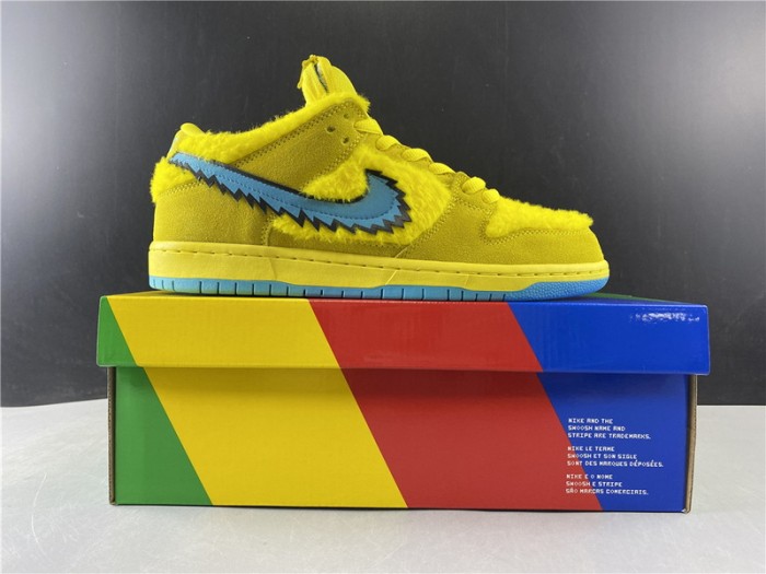 NIKE SB DUNK LOW GRATEFUL DEAD BEARS OPTI YELLOW