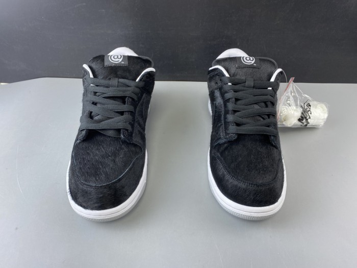 NIKE SB DUNK LOW MEDICOM TOY (2020)