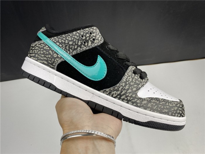 NIKE SB DUNK LOW ATMOS ELEPHANT