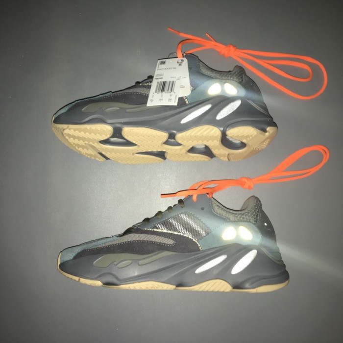 YEEZY BOOST 700 TEAL BLUE