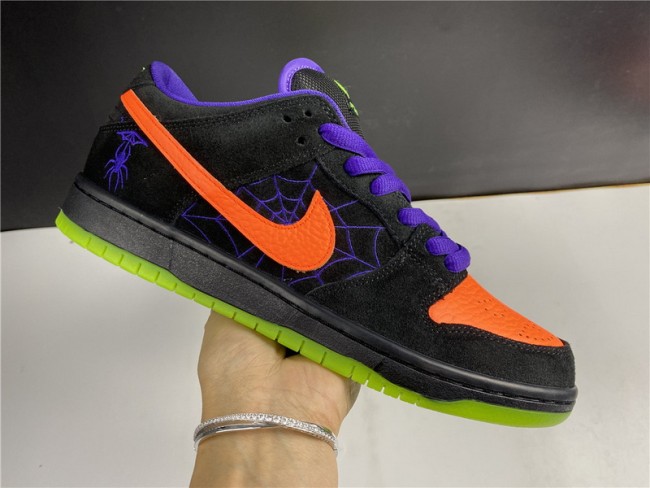 NIKE SB DUNK LOW NIGHT OF MISCHIEF HALLOWEEN