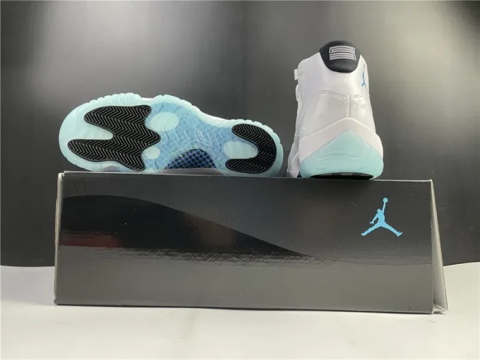 JORDAN 11 RETRO LEGEND BLUE