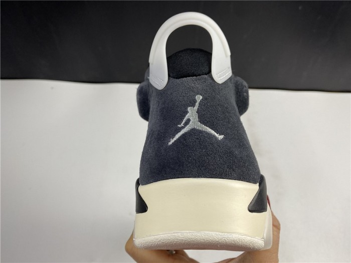 Jordan 6 WMNS “Tech Chrome