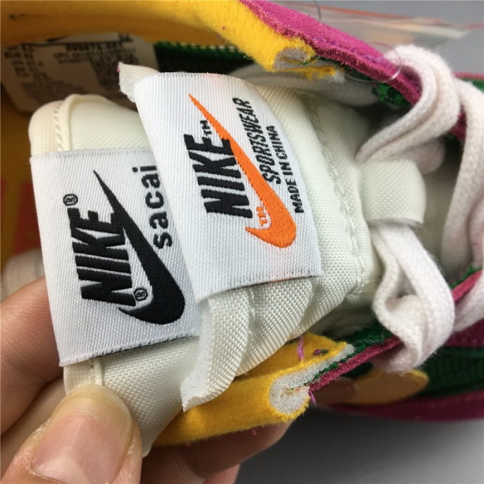NIKE LD WAFFLE SACAI PINE GREEN