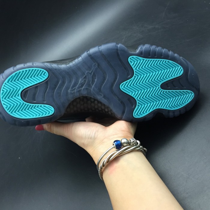 JORDAN 11 RETRO GAMMA BLUE