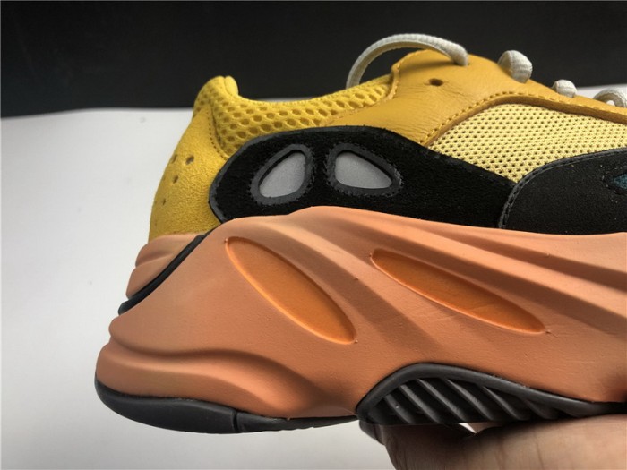 YEEZY BOOST 700 SUN